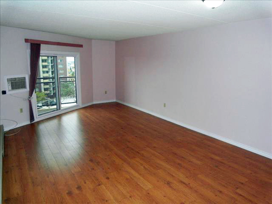 Nice floors in this condo! Click Image or call (204) 792-6453 for more information.