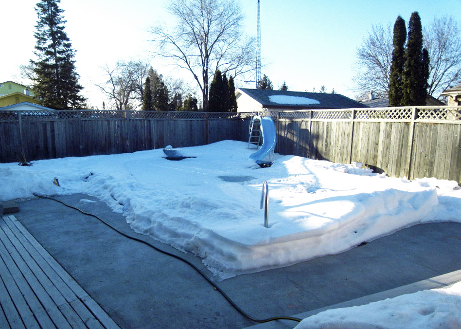 New listing! 2 Fennbark Place , Winnipeg. Of course you want a pool! Call (204) 792-6453 or Click Image for more info.