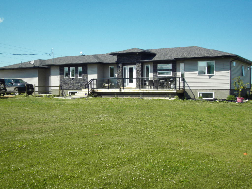 27089 Melrose Road N, RM of Springfield, Minutes from Winnipeg, Manitoba